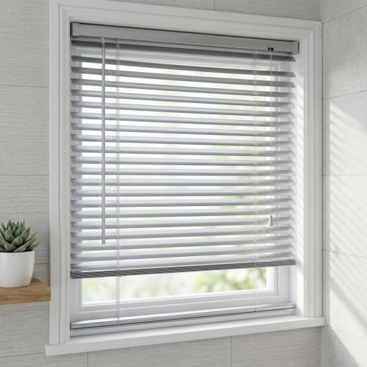 Aluminum Venetian Blind 25mm - Silver